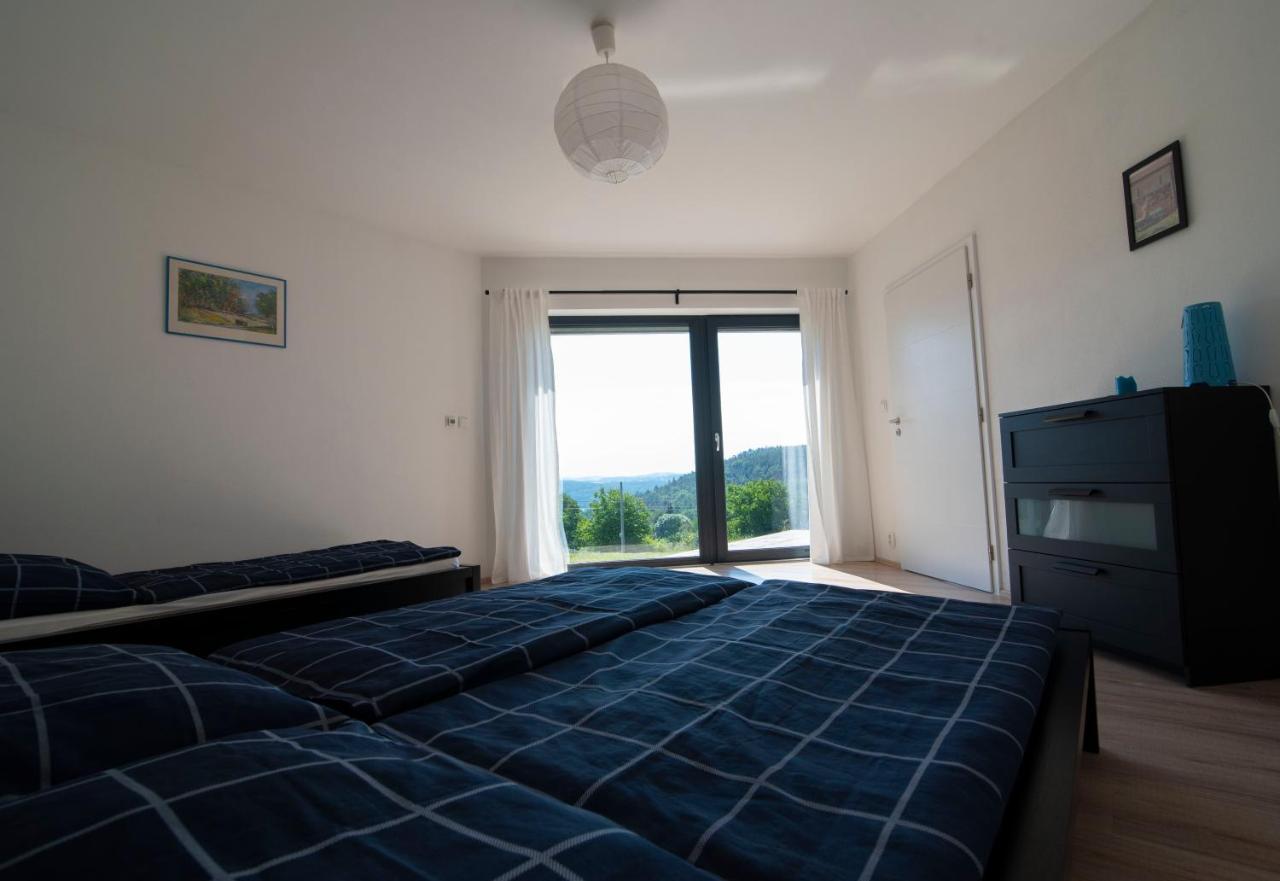 Wellness Bungalov - Vodni Nadrz Slapy - 40Km Od Prahy Necin Exterior photo